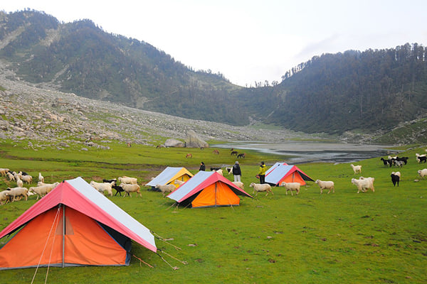 Camping in kareri
