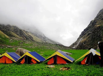 Camping in Pauri Garhwal