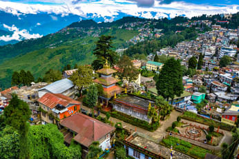 Gangtok, Pelling & Darjeeling Tour
