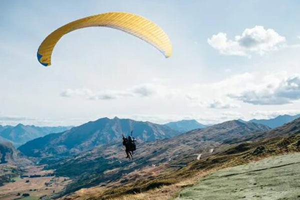 Paragliding in Naukuchiatal