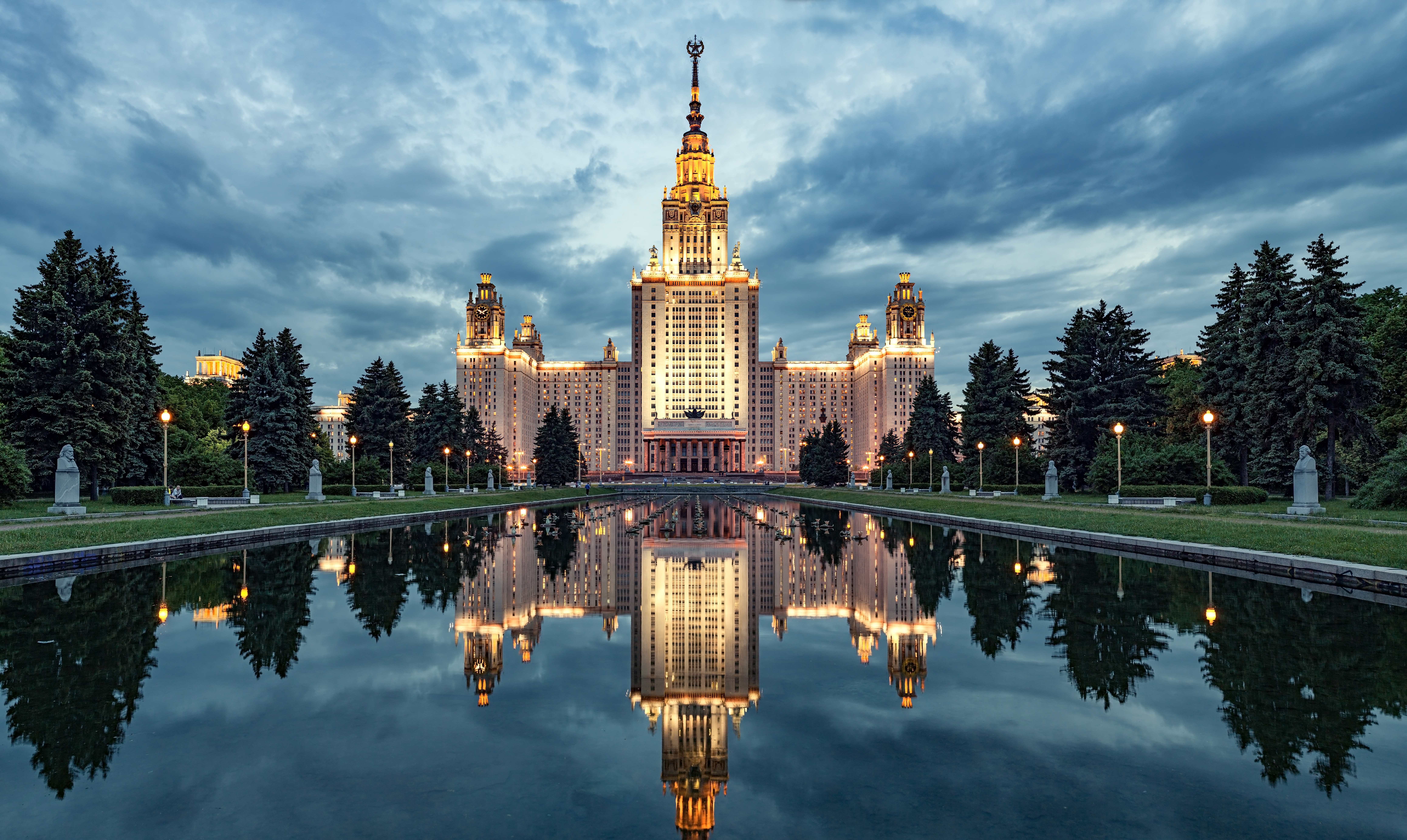 Moscow, St. Petersburg And Kazan Tour Package