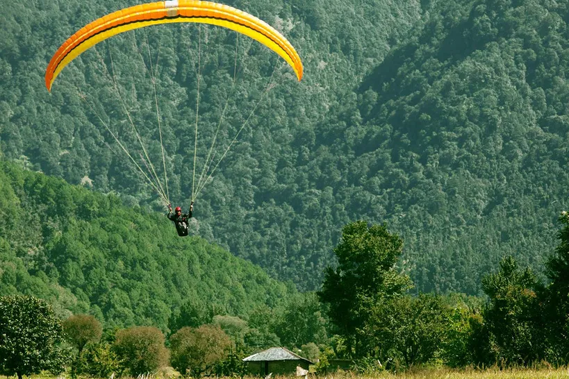 Paragliding in Mcleodganj