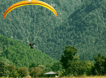 Paragliding in Mcleodganj