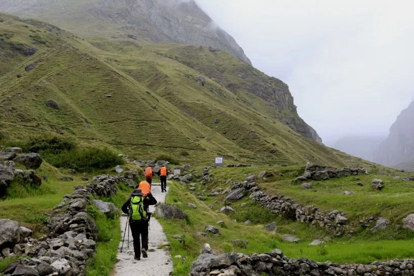 Trekking in Mana Village