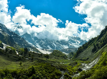 Beas Kund Weekend Trip