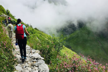 Trekking in Chamoli