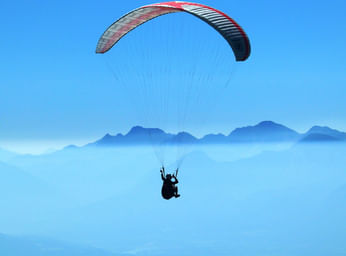 Paragliding in Rohtang Pass