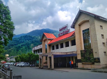 Nature & Pilgrimage Tours Swaminarayan