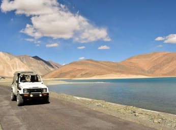 Jeep Safari in Ladakh