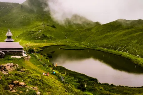 Parashar Lake
