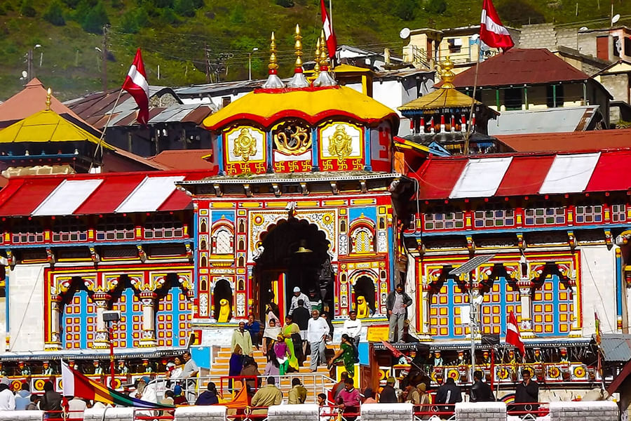 BADRINATH, UTTARAKHAND (approx.553 km from Delhi)