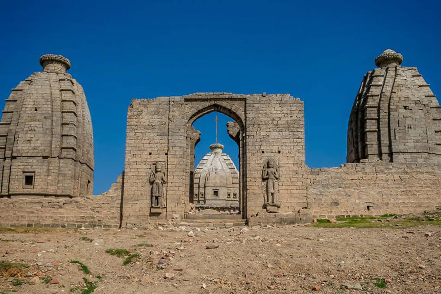 BATHU KI LADI, HIMACHAL PRADESH (approx. 465 km from Delhi)