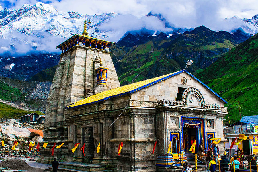 KEDARNATH, UTTARAKHAND (approx. 452 km from Delhi)