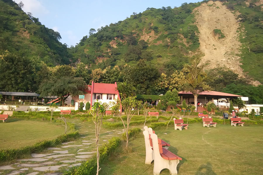 MORNI HILLS, HARYANA (approx 255 km from Delhi)