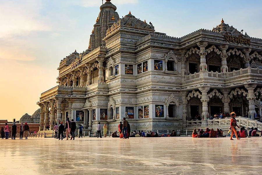 Mathura(Approx 183km from Delhi)