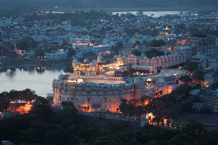 UDAIPUR, RAJASTHAN (approx. 663 km from Delhi )
