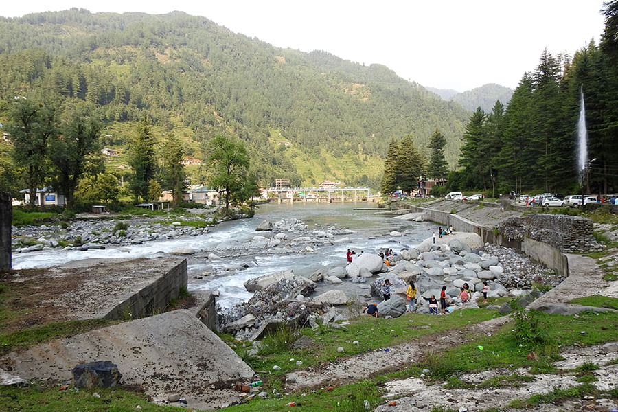 BAROT, HIMACHAL PRADESH (approx.502 km from Delhi)