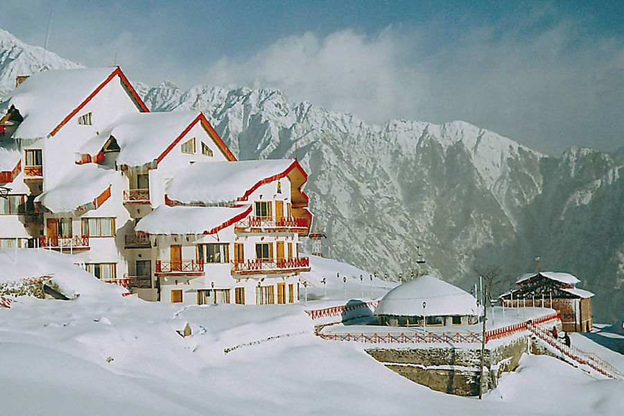 AULI, UTTARAKHAND (approx. 420 km from Delhi)
