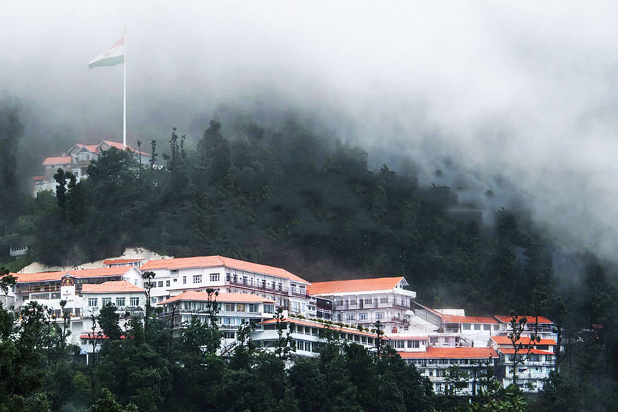 DALHOUSIE, HIMACHAL PRADESH (approx. 568 km from Delhi)