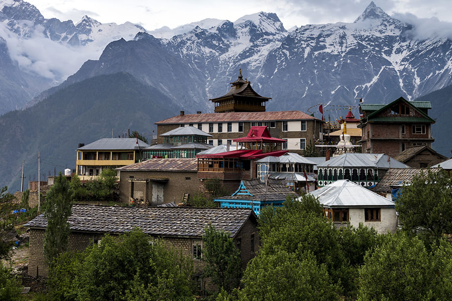 SANGLA, HIMACHAL PRADESH (approx. 568 km from Delhi)